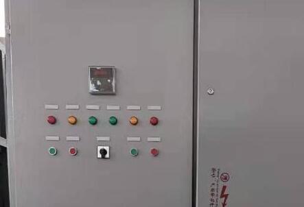 在開(kāi)關(guān)柜運(yùn)行時(shí)，要注意哪些點(diǎn)呢？